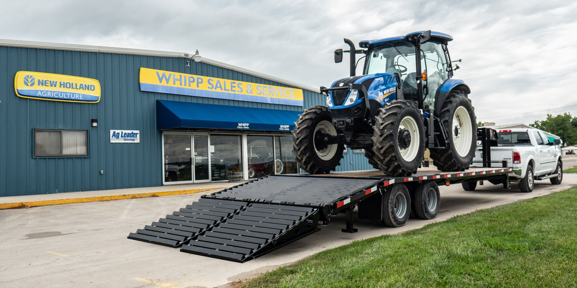 LowProfileDeckover_RearTractor_Lifestye_Fixed